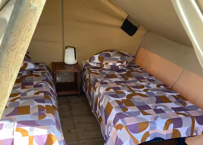 Campismo de Luxo Atypique Chazelles (Charente)